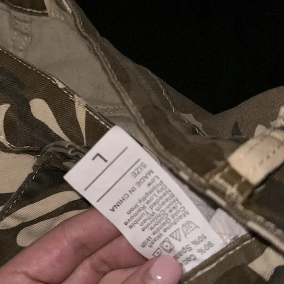 Men’s Streetwear Camo Jeans - Picture 5 of 6